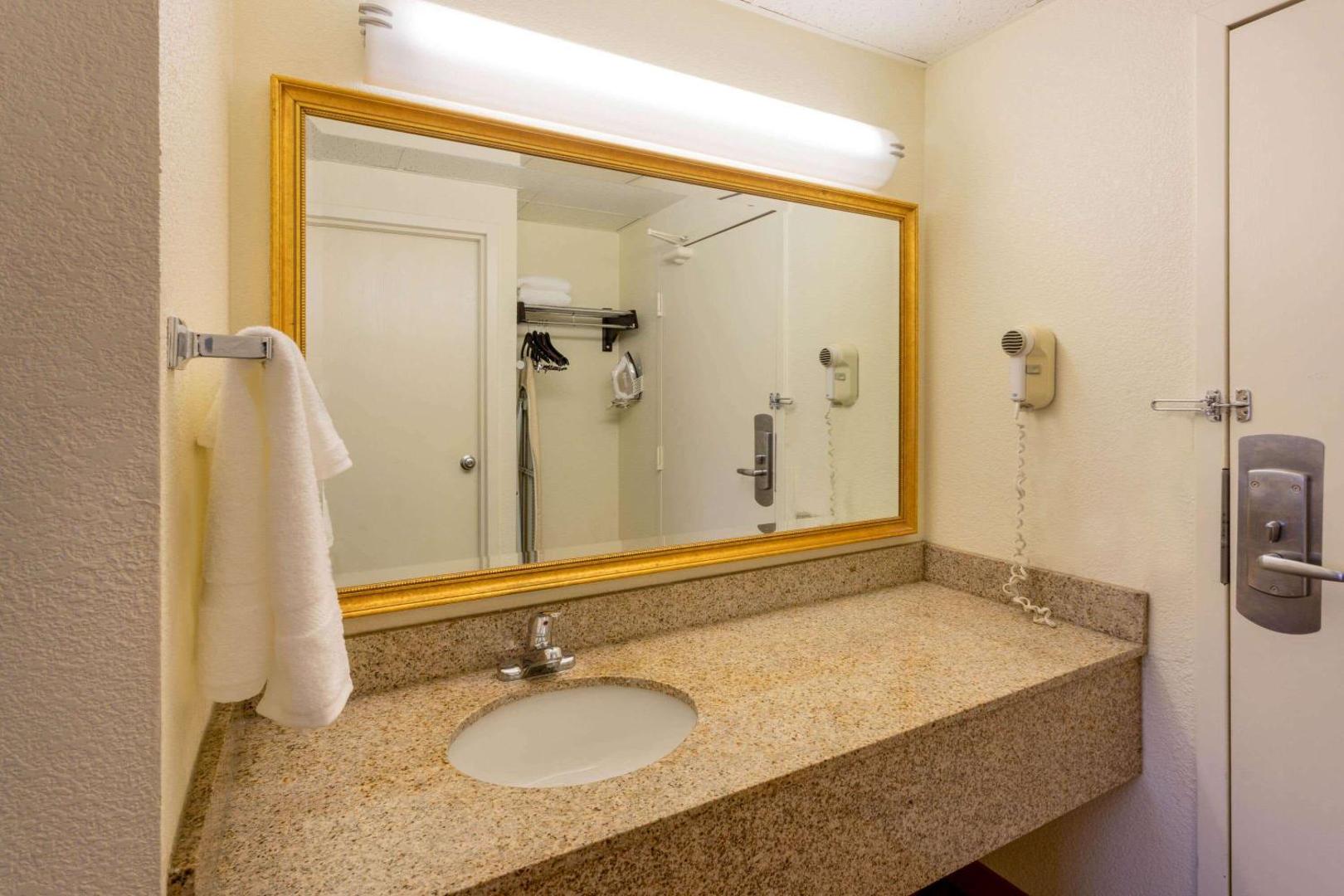 La Quinta Inn by Wyndham Minneapolis Airport Bloomington