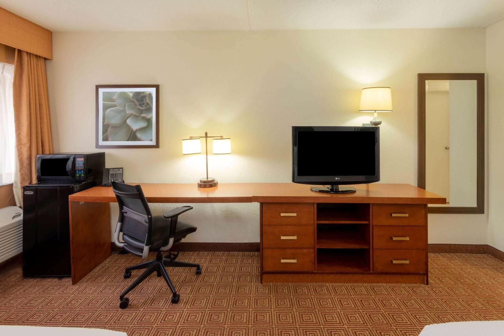 La Quinta Inn by Wyndham Minneapolis Airport Bloomington