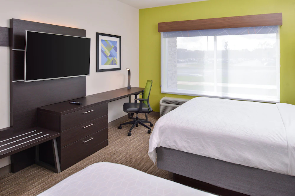 Holiday Inn Express & Suites Mall of America