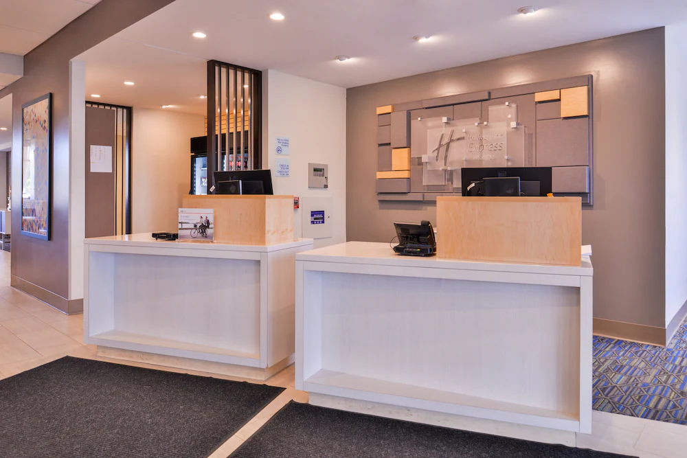 Holiday Inn Express & Suites Mall of America