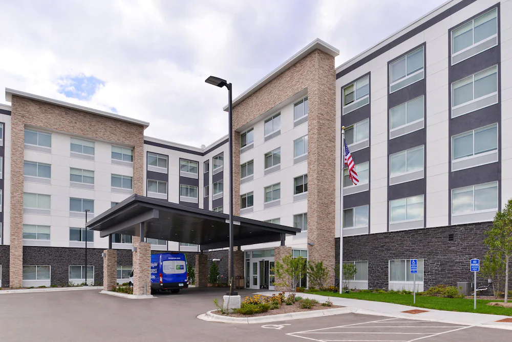 Holiday Inn Express & Suites Mall of America