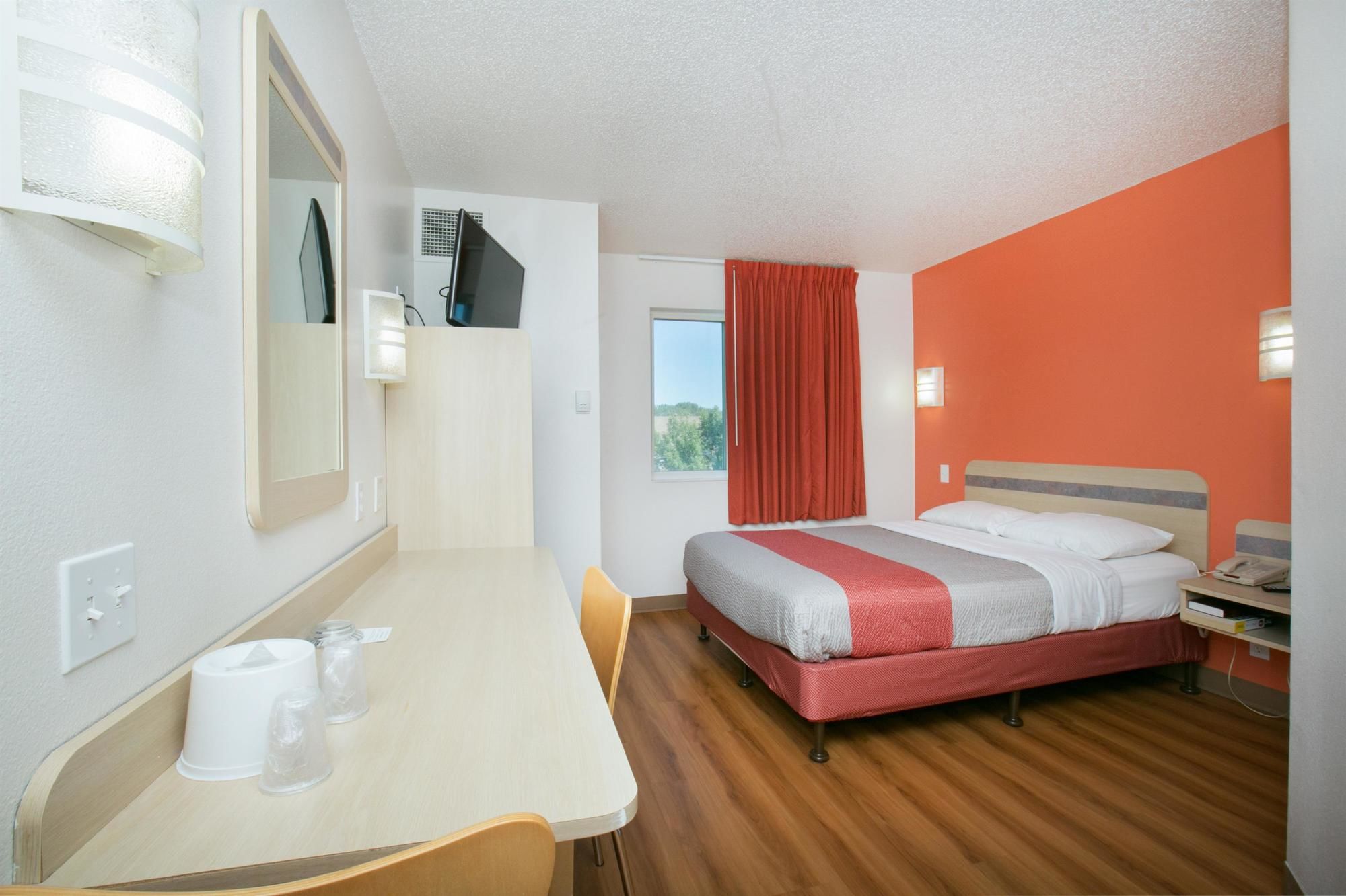Motel 6 Minneapolis-Brooklyn Center