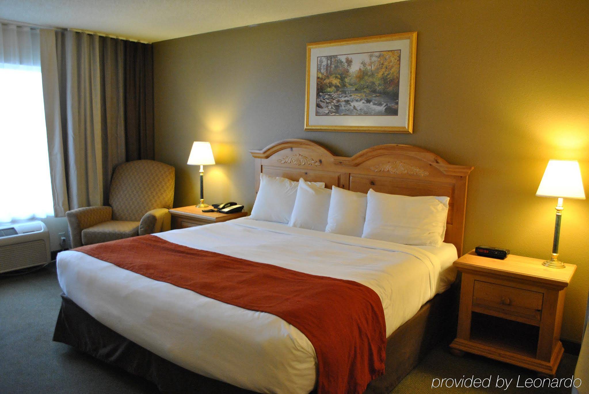 Country Inn & Suites by Radisson, Buffalo, MN