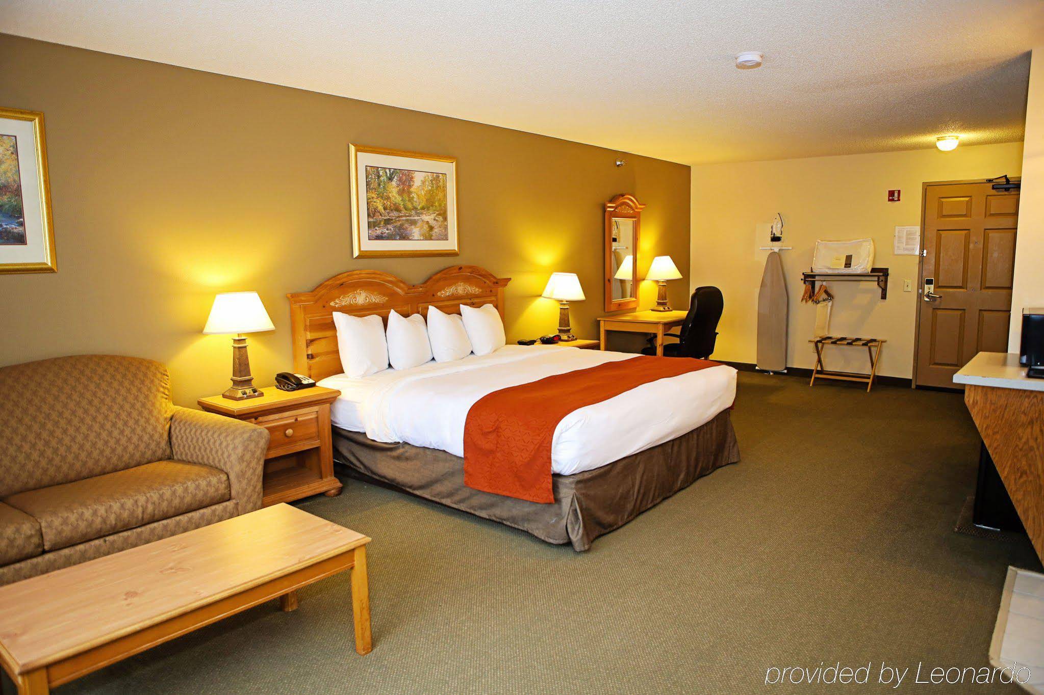 Country Inn & Suites by Radisson, Buffalo, MN