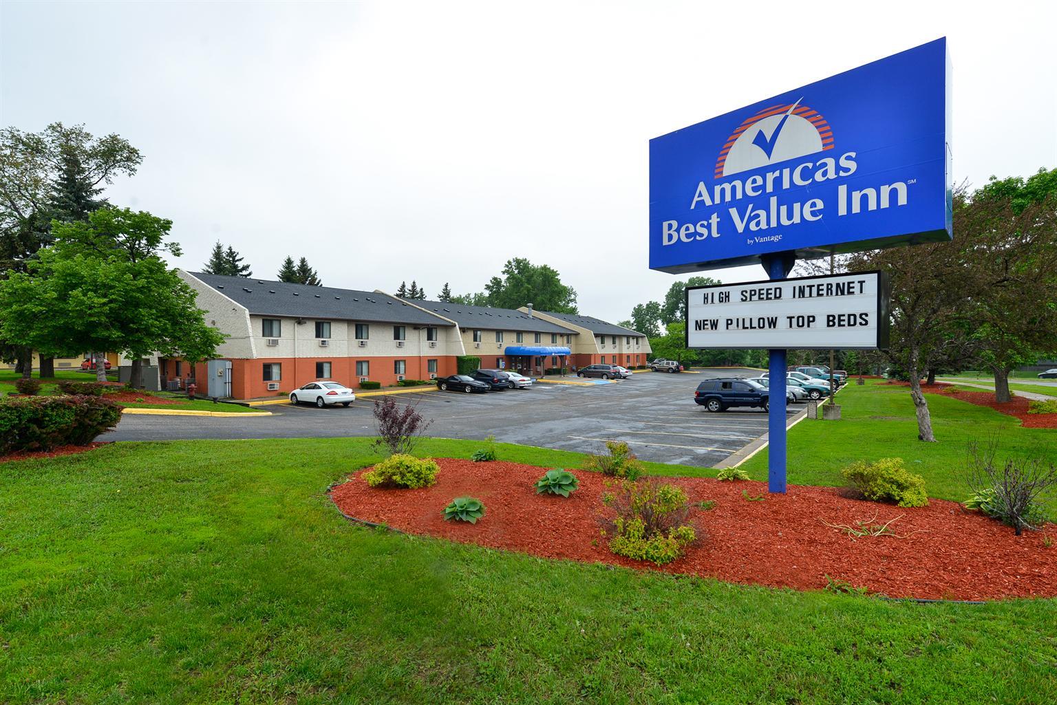 Burnsville Inn & Suites