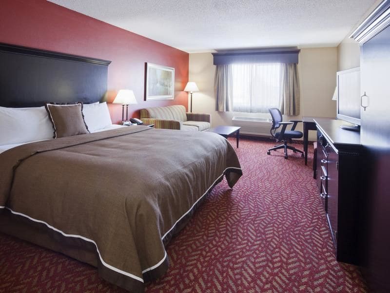 GrandStay Hotel & Suites Cambridge