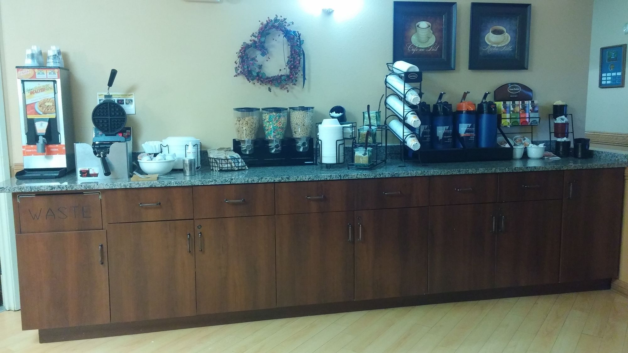 GrandStay Hotel & Suites Cambridge