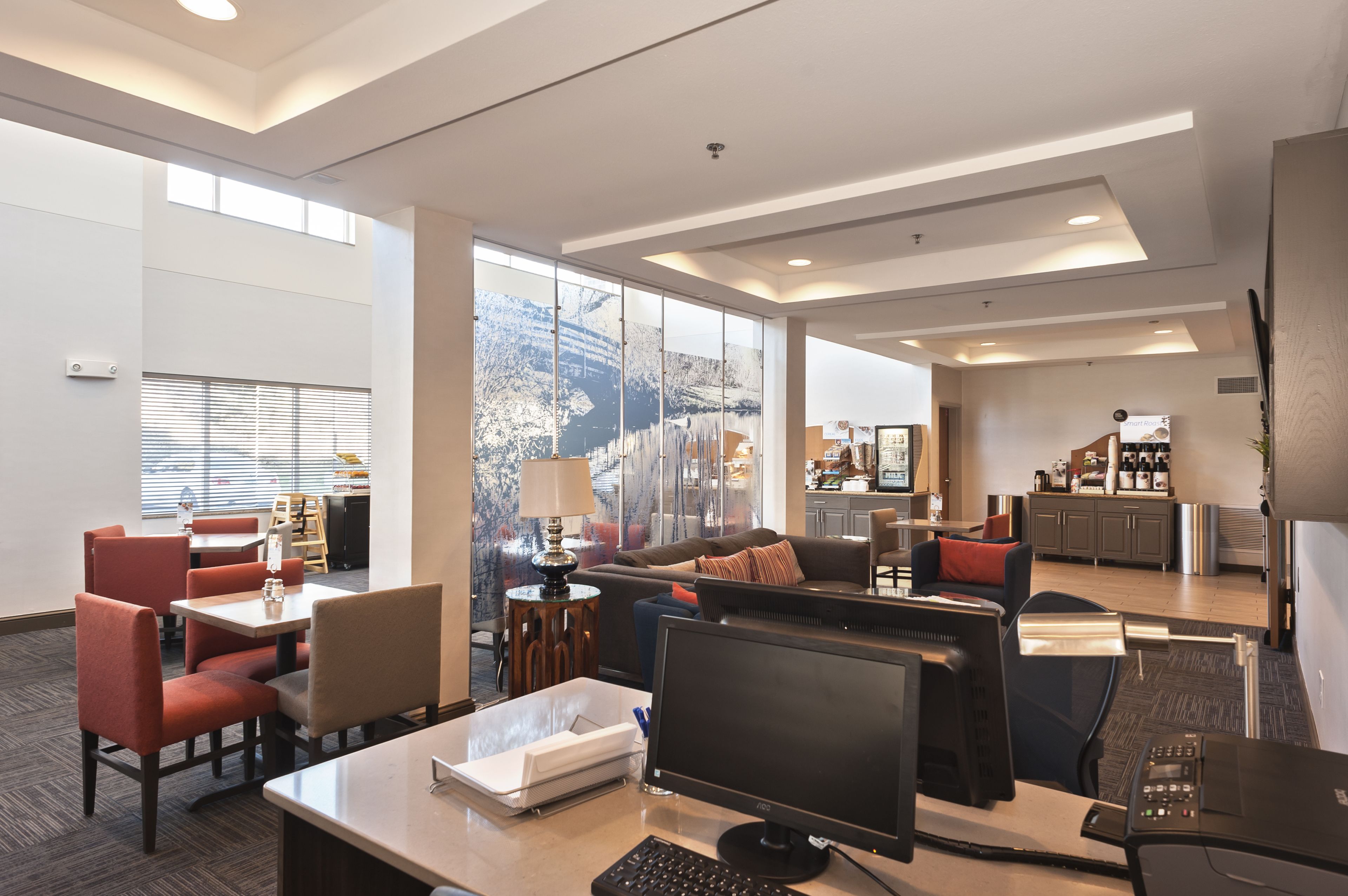 Holiday Inn Express & Suites Chanhassen