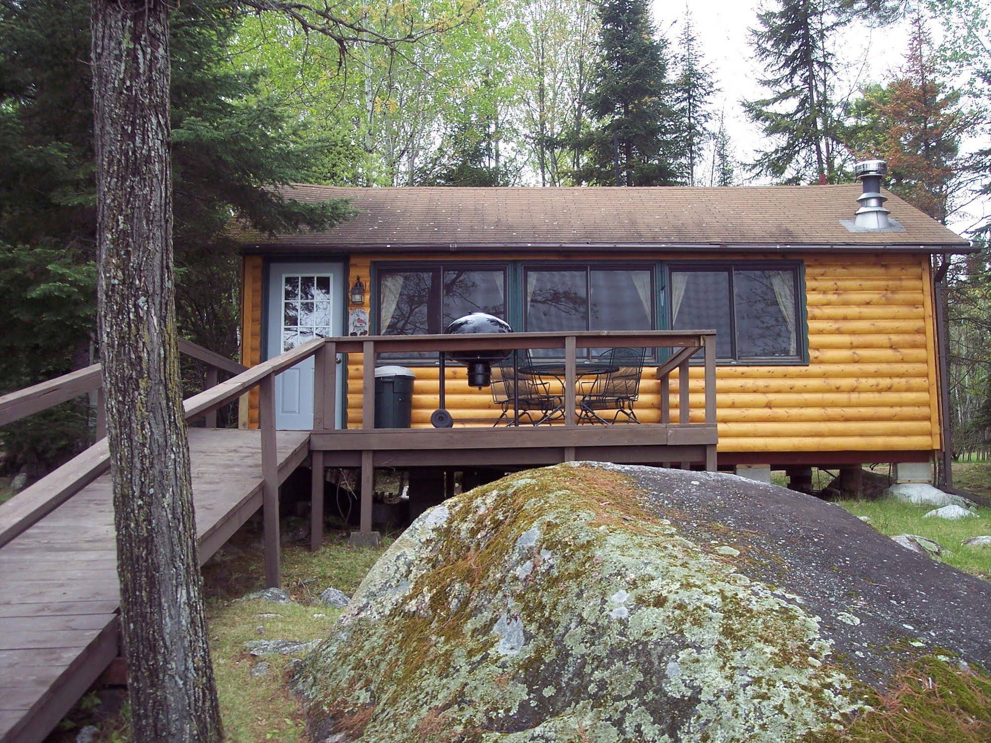 Pine Point Lodge Resort & Motel