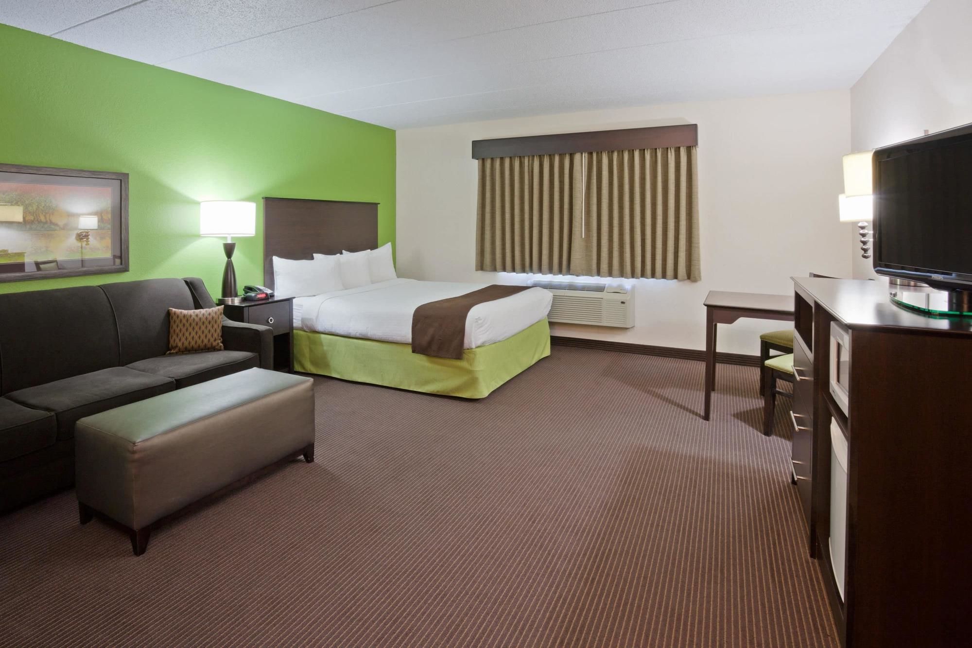 AmericInn by Wyndham Crookston U of M Crookston