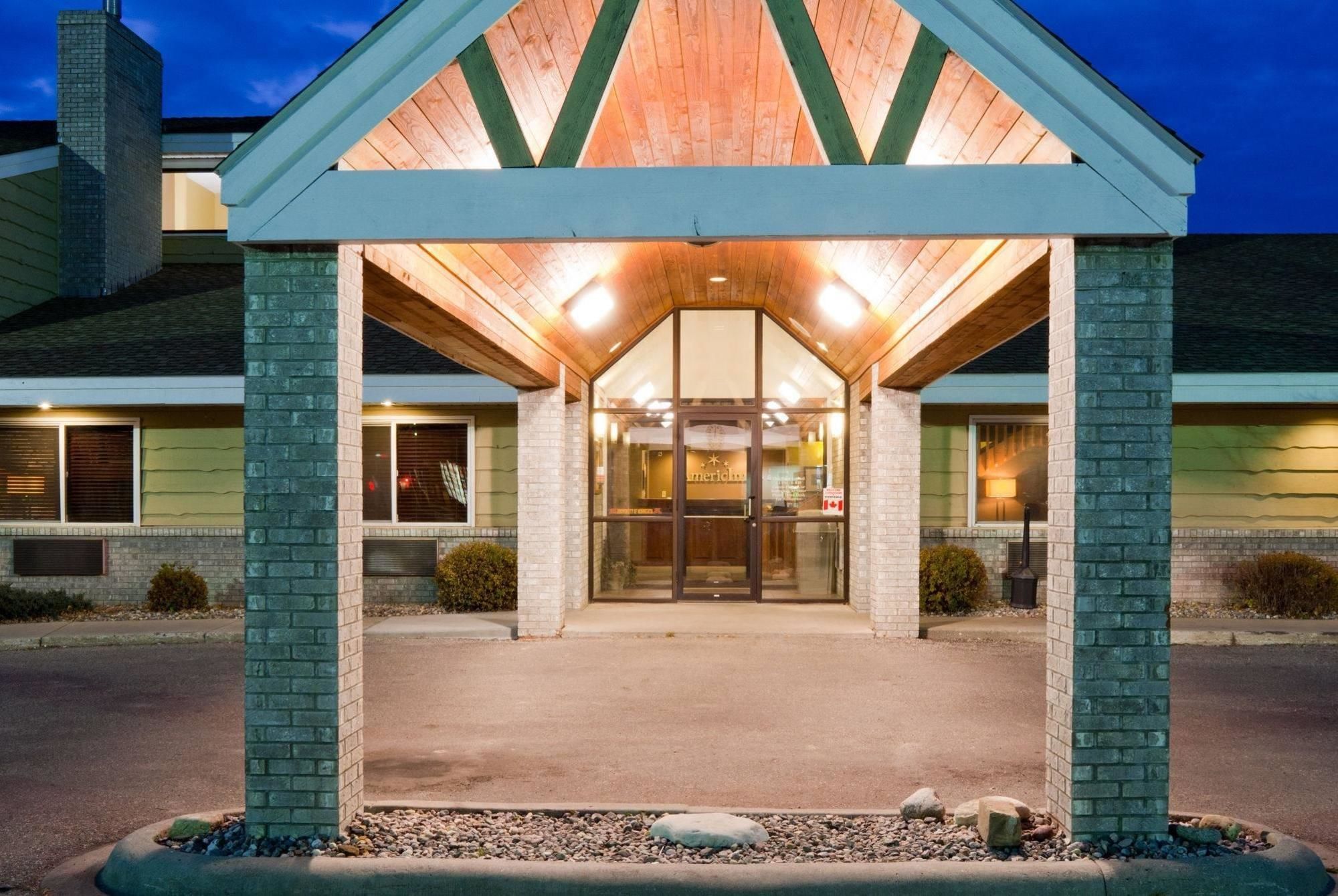 AmericInn by Wyndham Crookston U of M Crookston