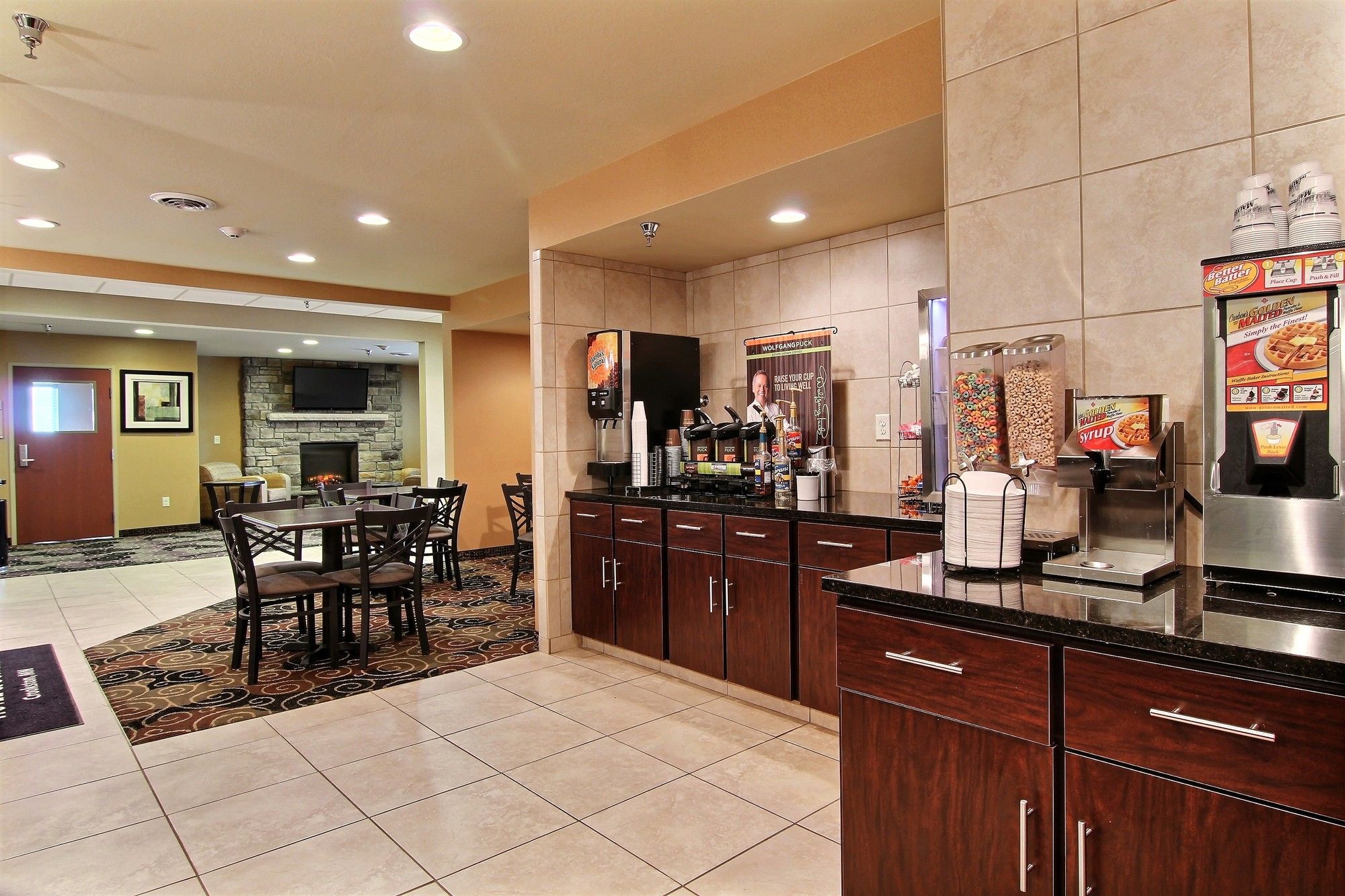 AmeriVu Inn & Suites Crookston
