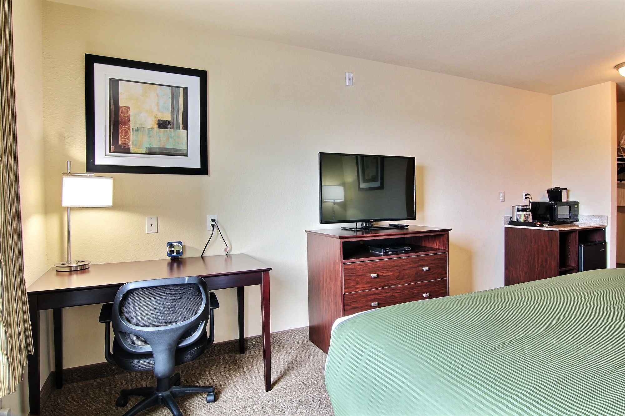 AmeriVu Inn & Suites Crookston