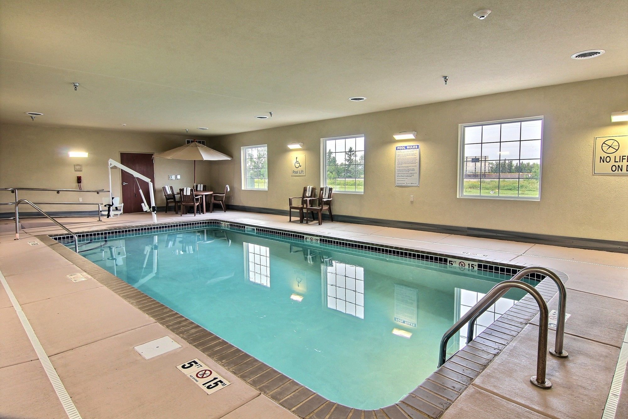 AmeriVu Inn & Suites Crookston