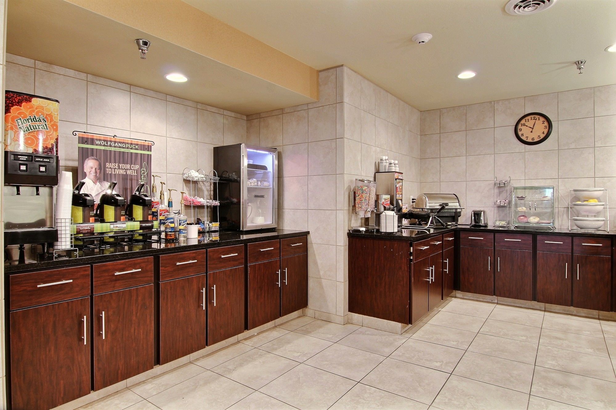 AmeriVu Inn & Suites Crookston