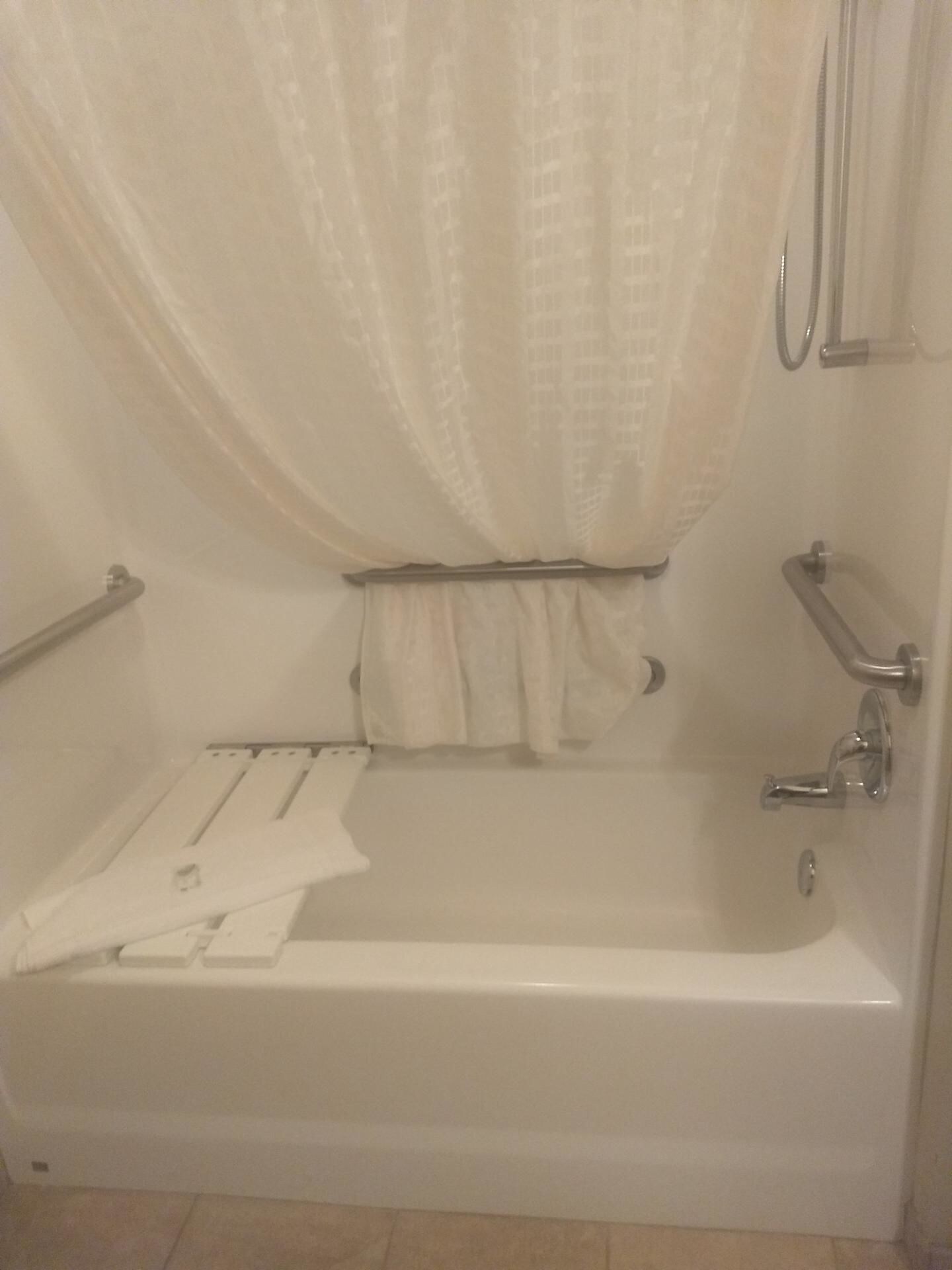 AmeriVu Inn & Suites Crookston