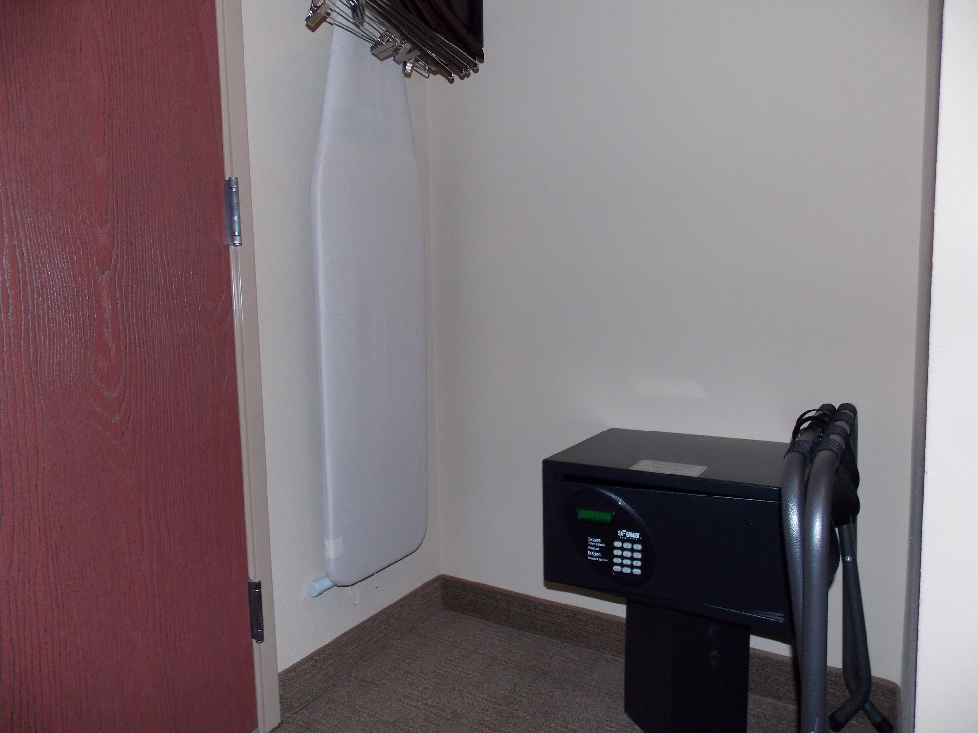 AmeriVu Inn & Suites Crookston