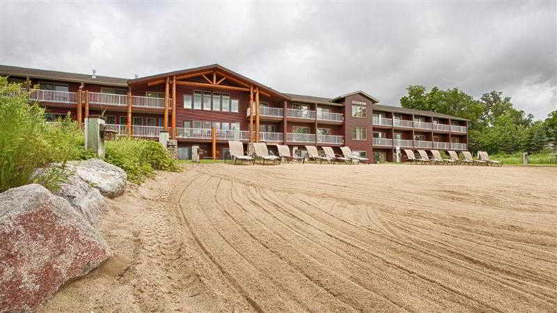 Best Western Premier The Lodge On Lake Detroit
