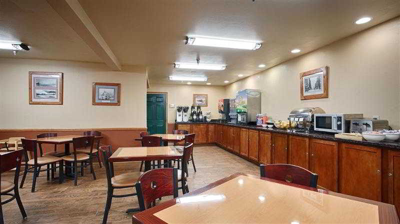 Duluth Inn & Suites Near Spirit Mountain