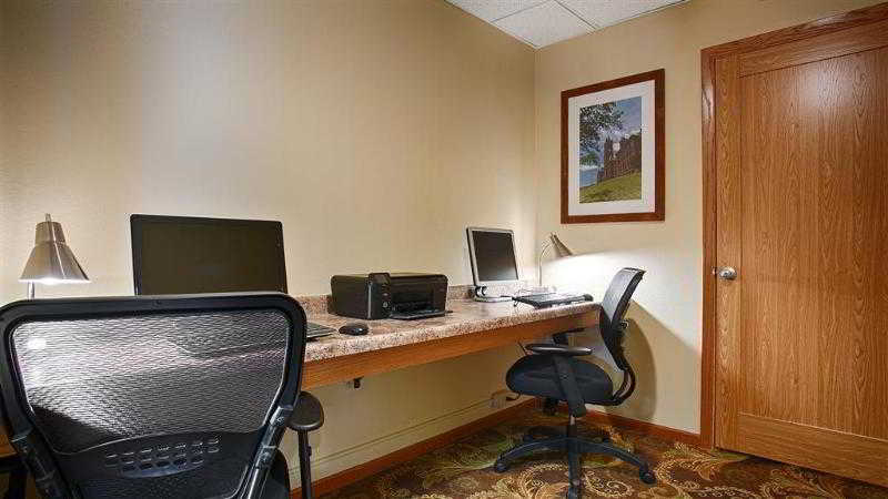 Duluth Inn & Suites Near Spirit Mountain