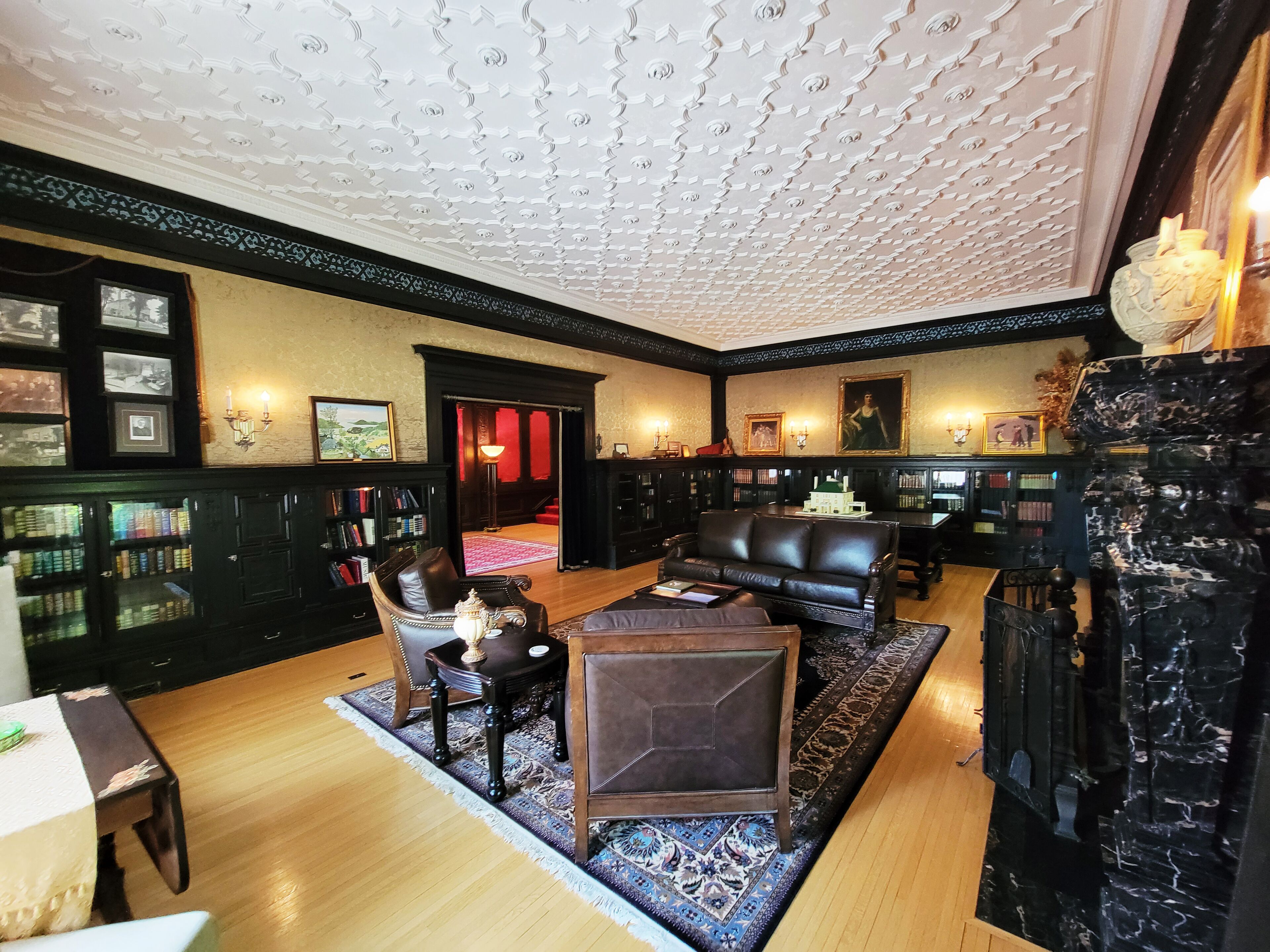 Cotton Mansion