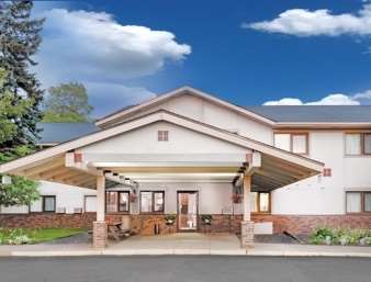 Super 8 by Wyndham Duluth