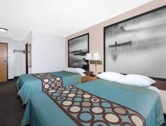 Super 8 by Wyndham Duluth