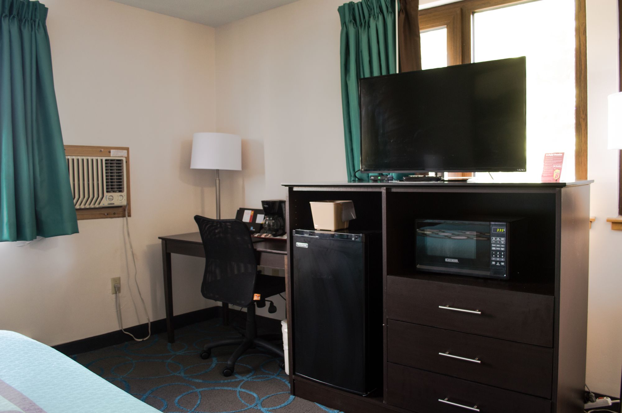 Super 8 by Wyndham Duluth
