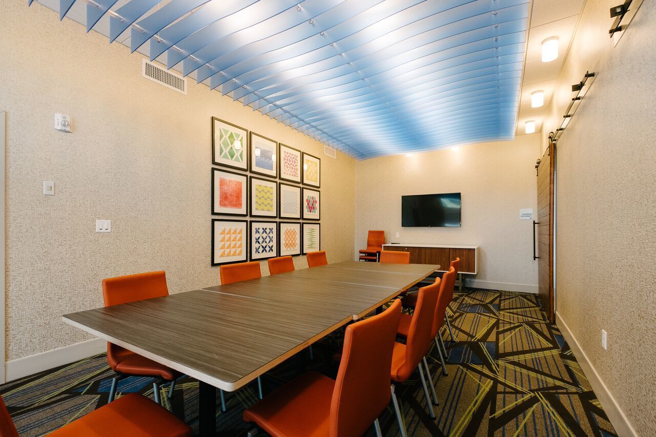 Holiday Inn Express & Suites Eagan - Minneapolis Area