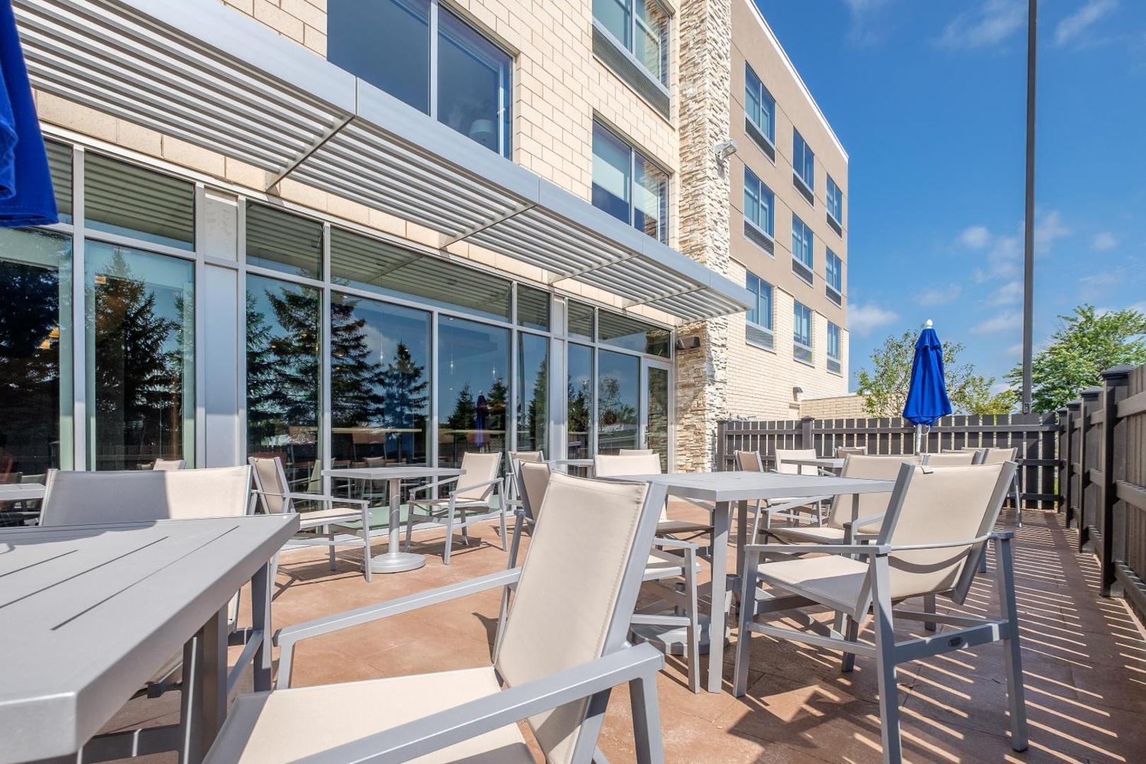 Holiday Inn Express & Suites Eagan - Minneapolis Area