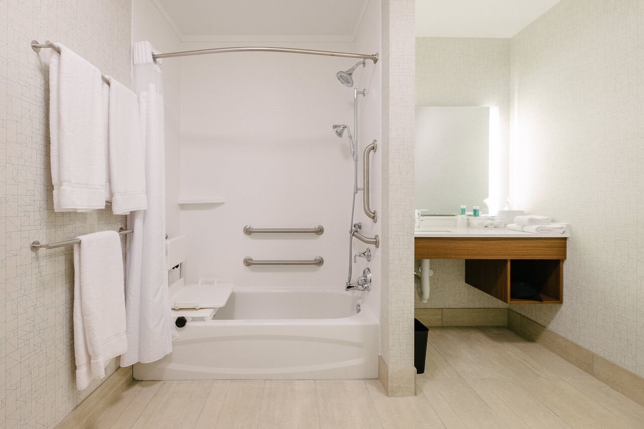 Holiday Inn Express & Suites Eagan - Minneapolis Area