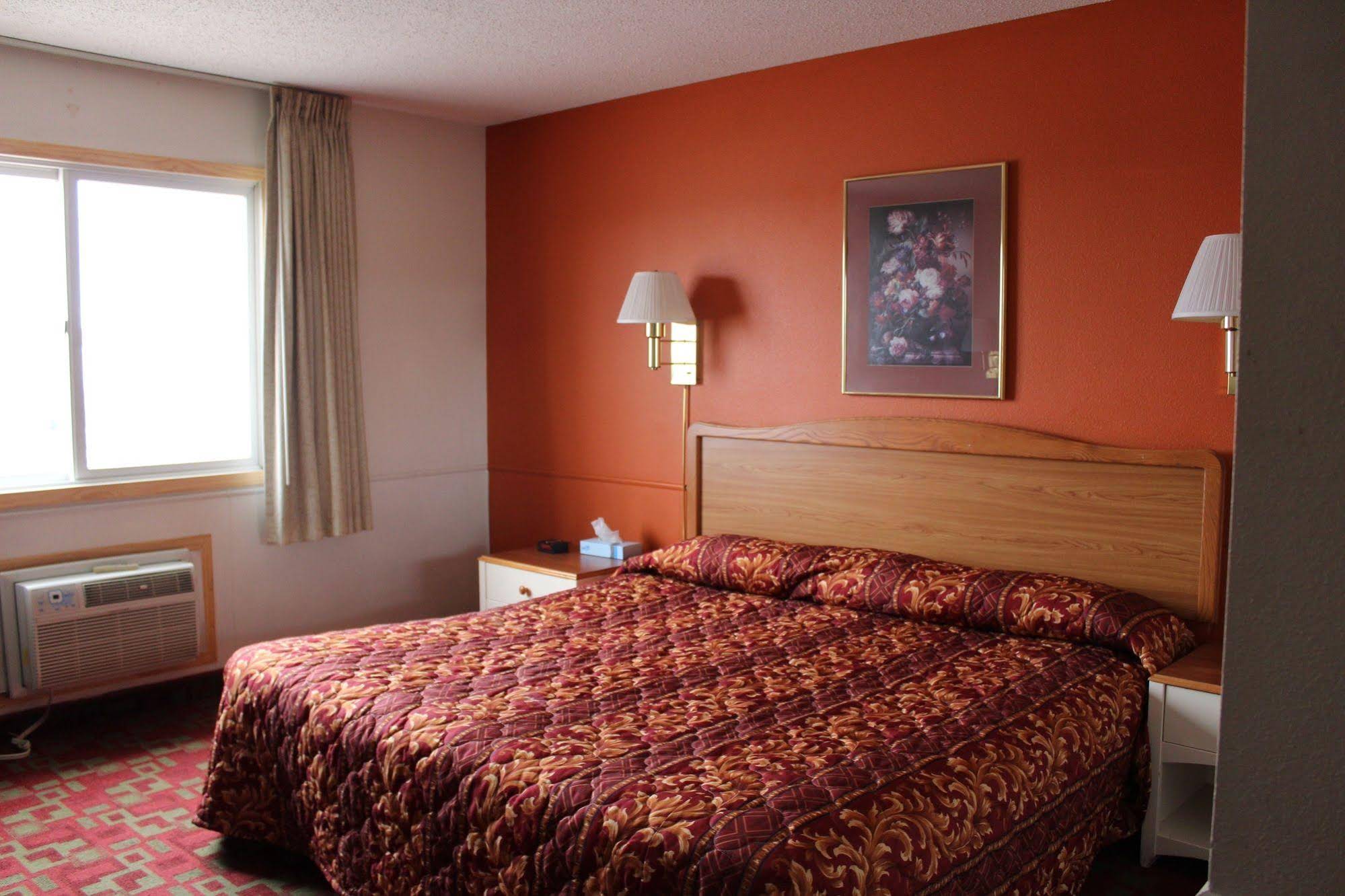 East Grand Inn