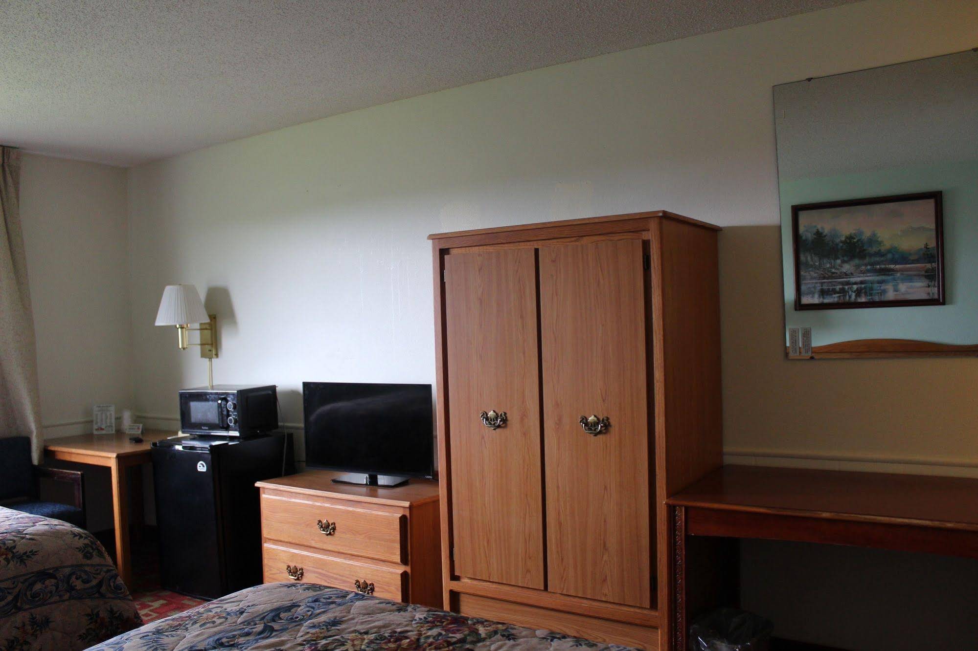 East Grand Inn