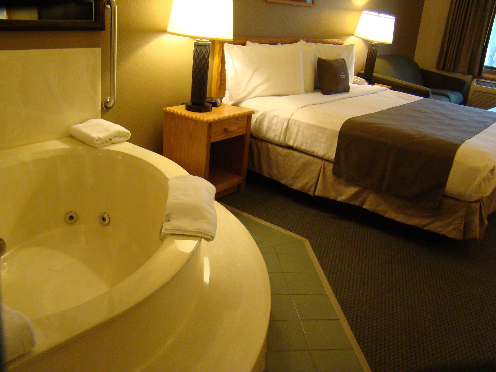 Boarders Inn & Suites Faribault