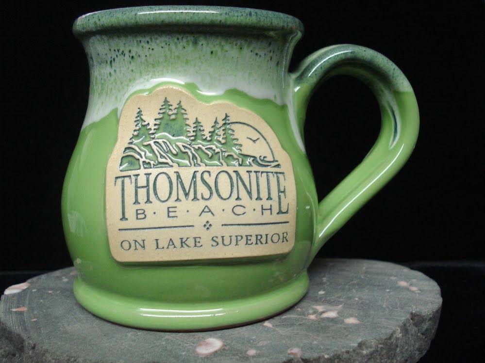 Thomsonite Beach Inn & Suites