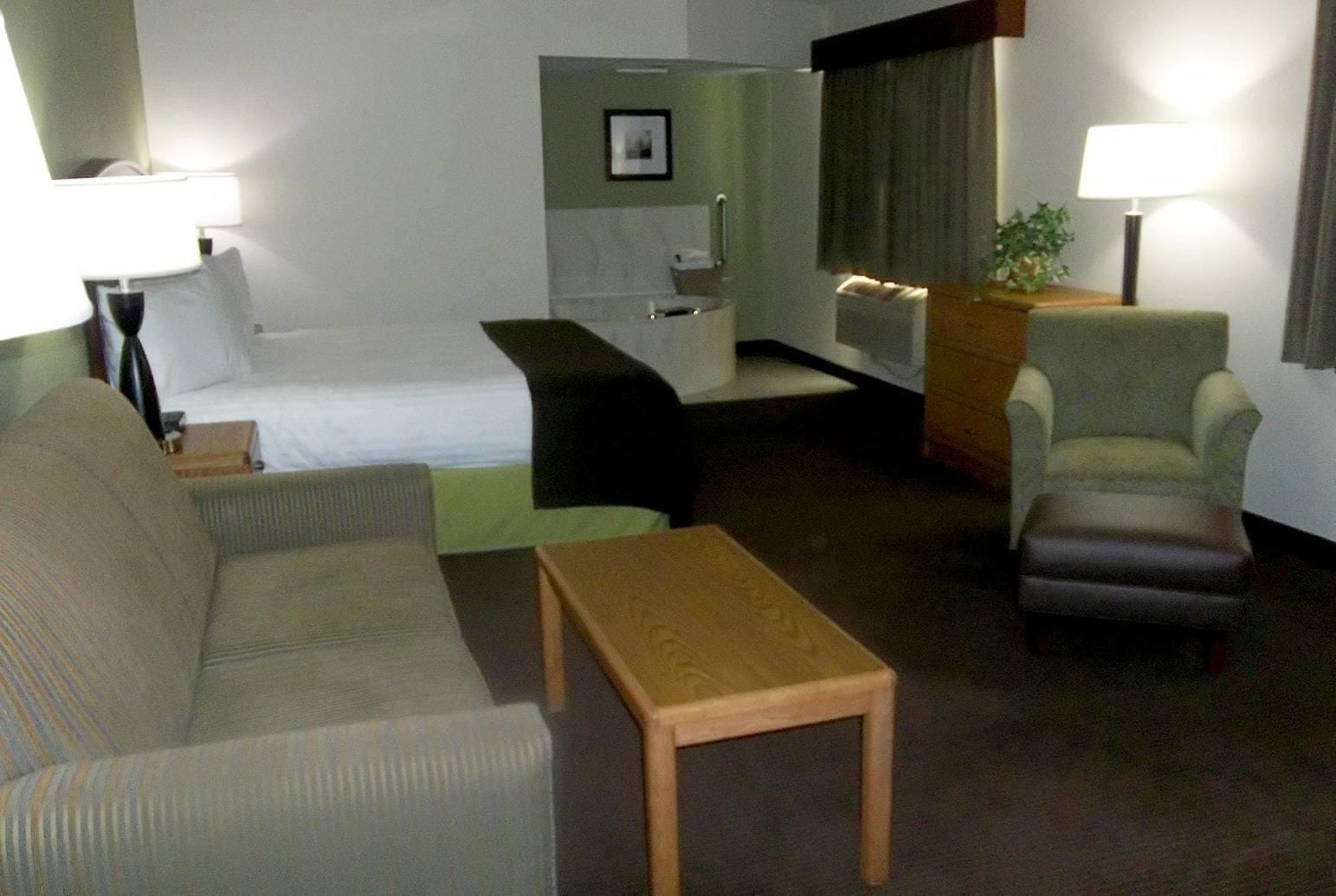 AmericInn by Wyndham Grand Rapids