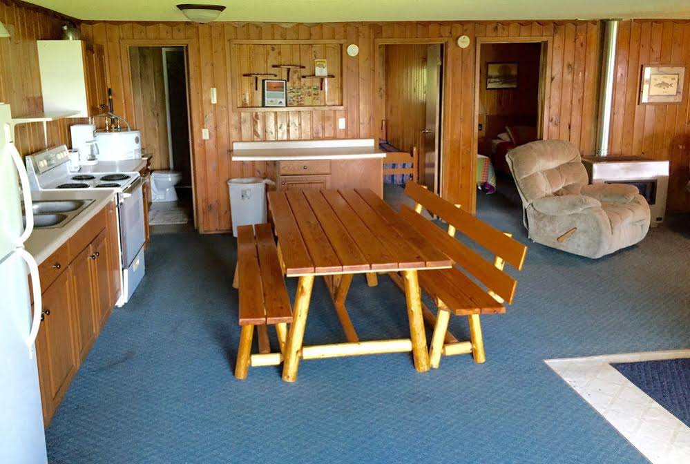 Dunrovin Resort
