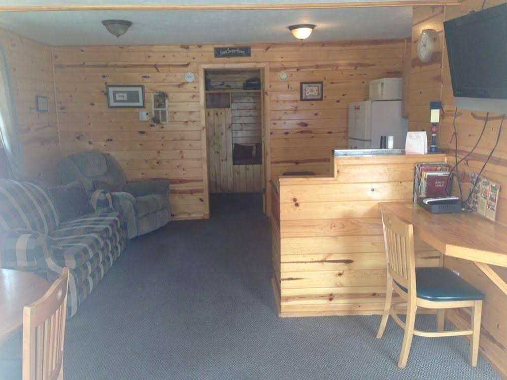 Dunrovin Resort