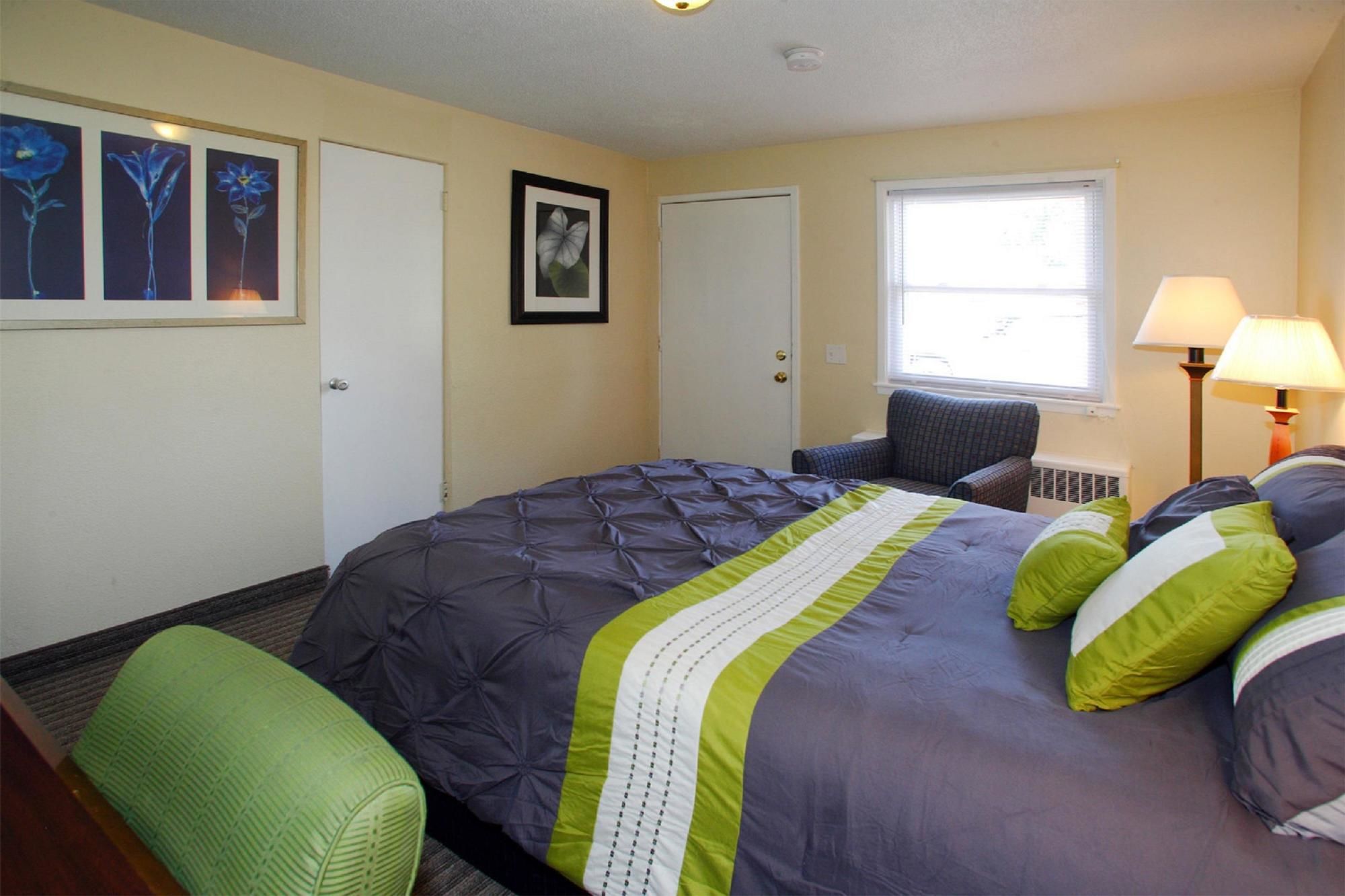 Custom Stay Residence and Suites
