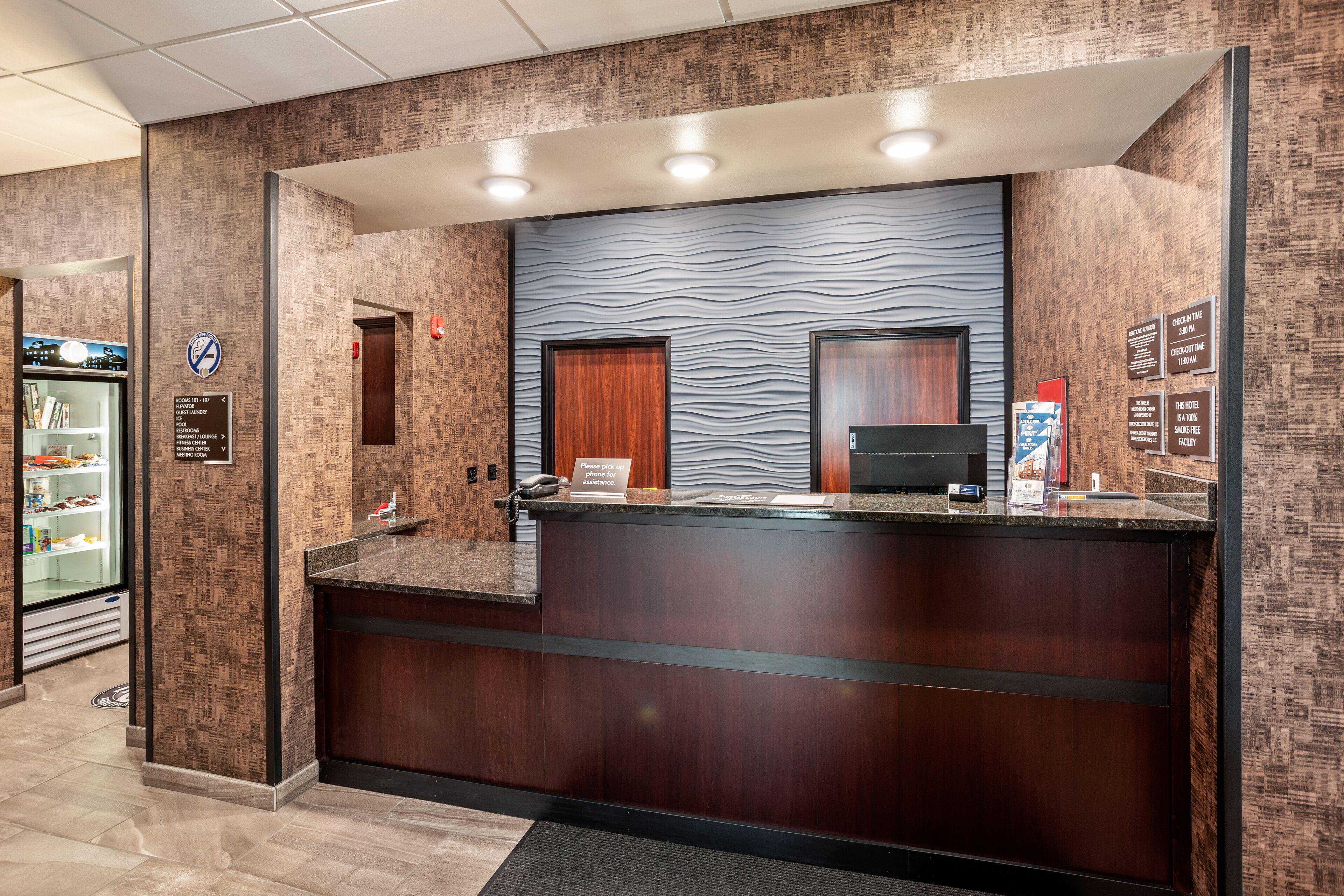 Cobblestone Hotel & Suites International Falls