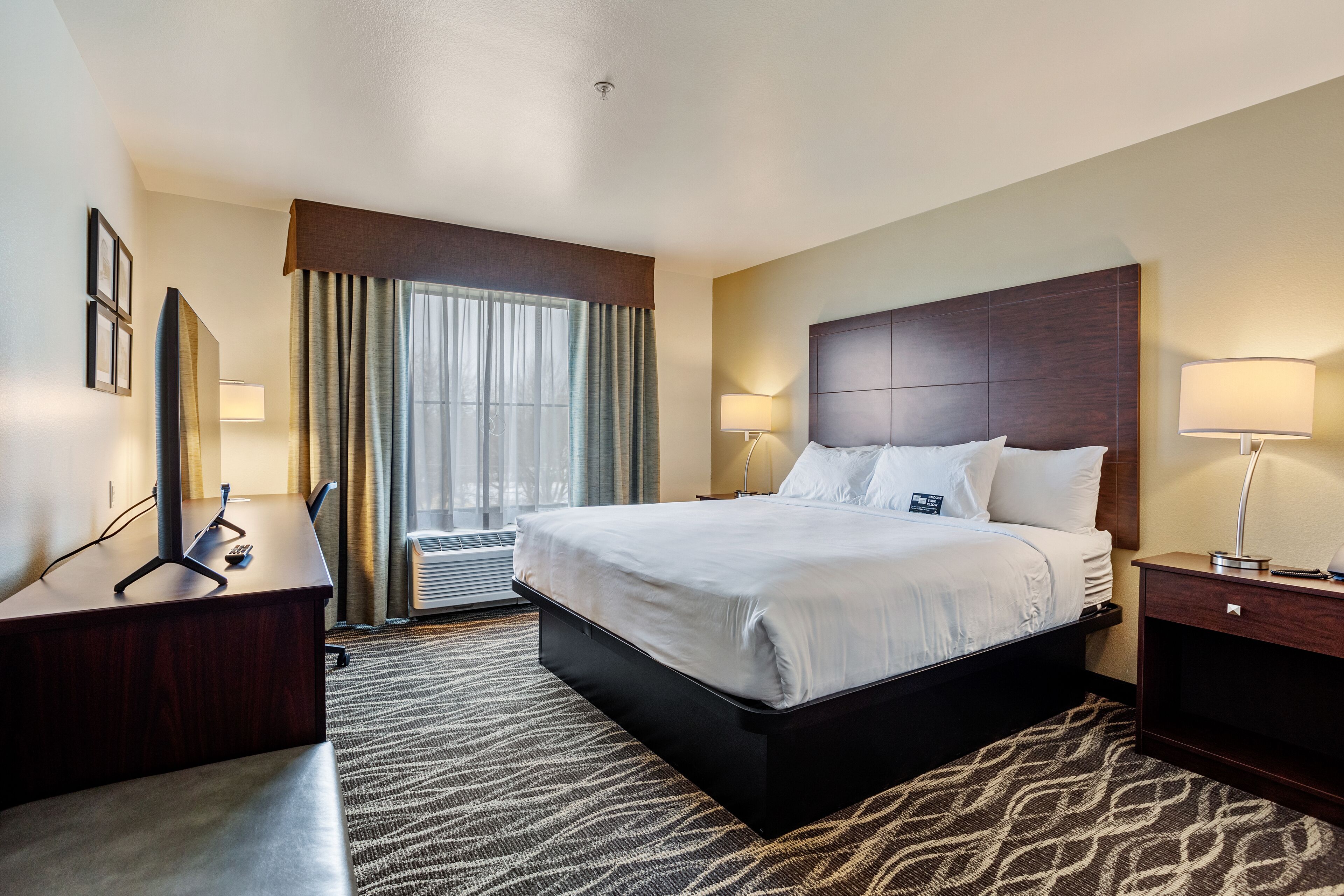 Cobblestone Hotel & Suites International Falls