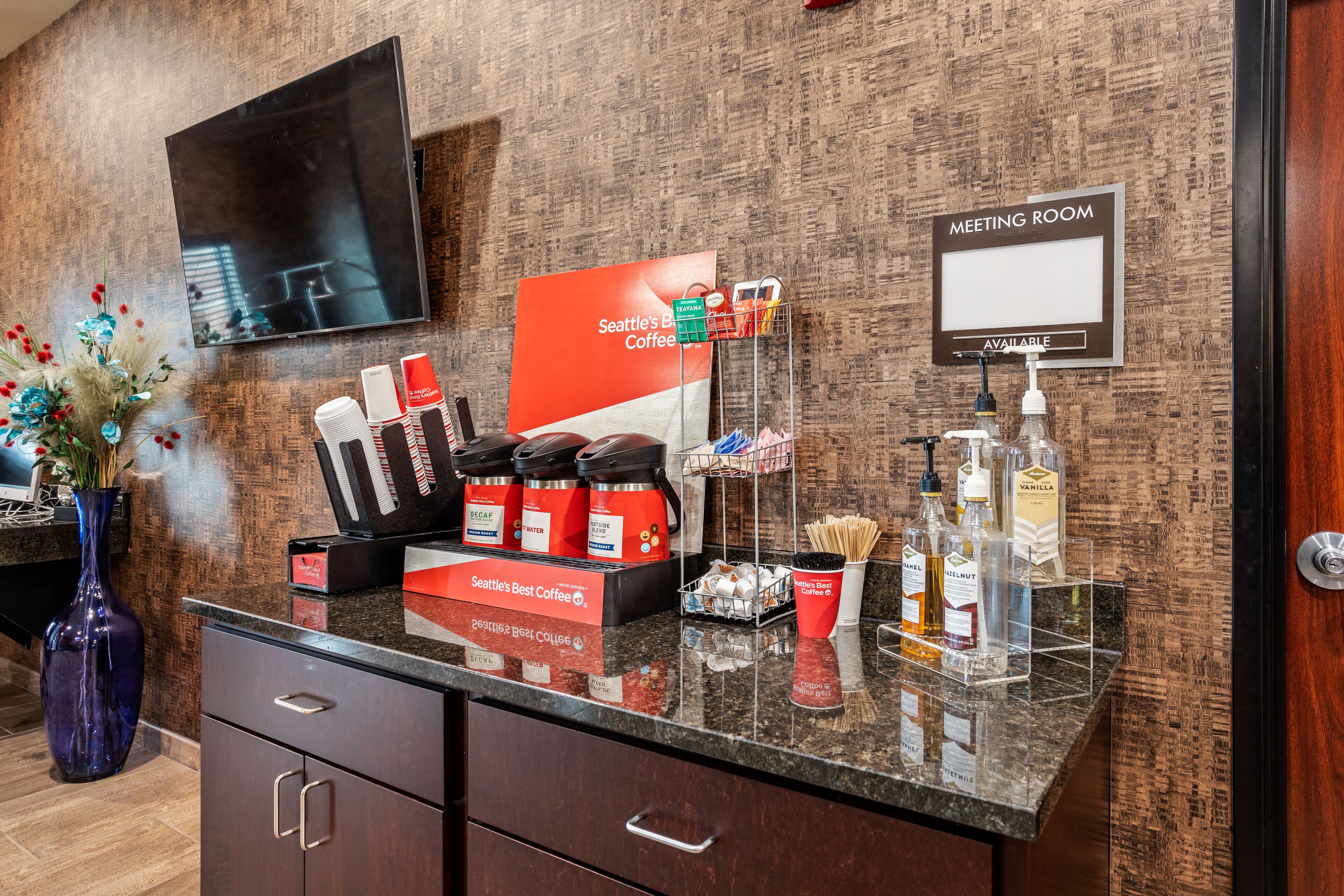 Cobblestone Hotel & Suites International Falls
