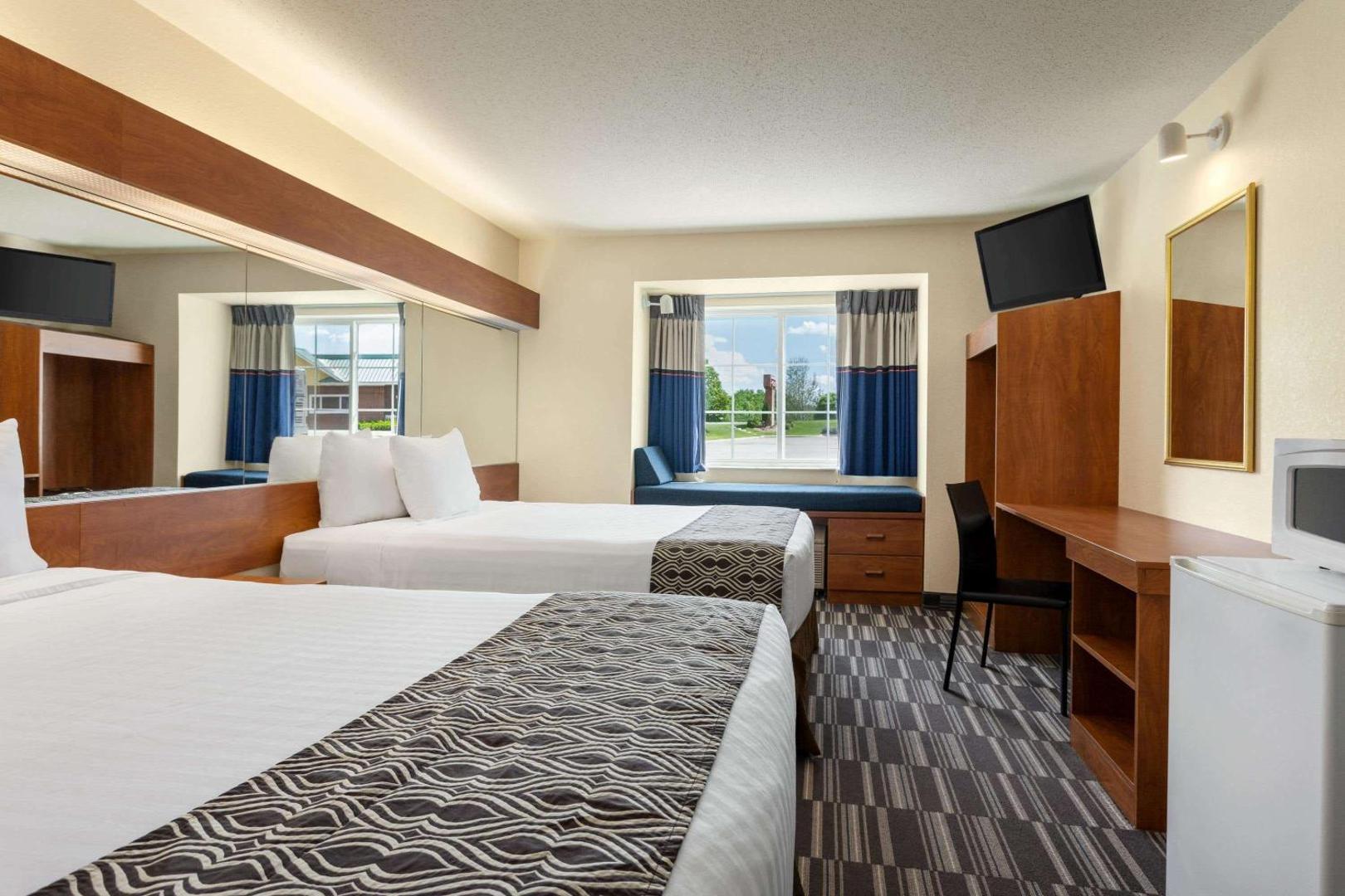 Microtel Inn & Suites by Wyndham Inver Grove Heights/Minne