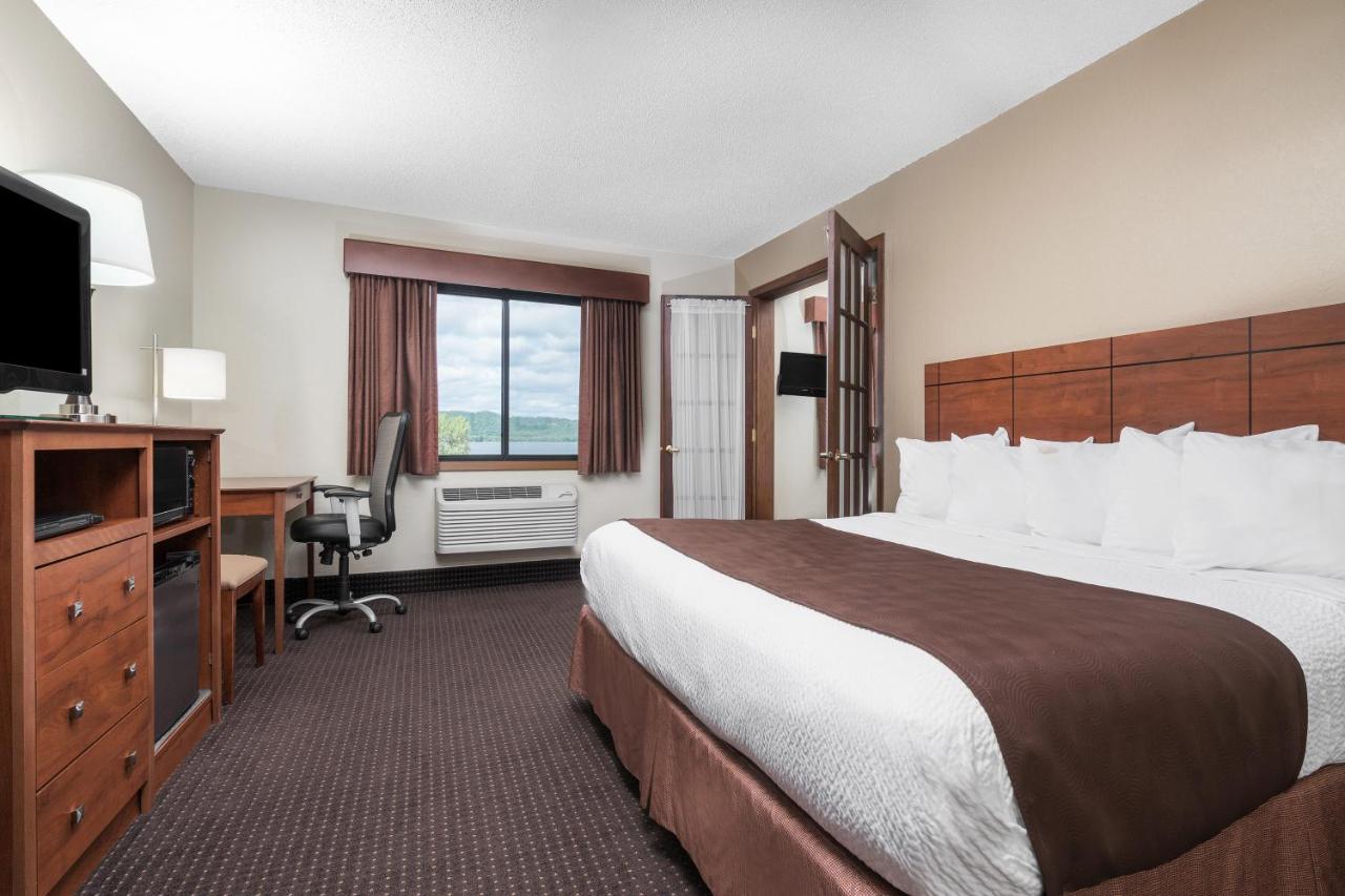 AmericInn by Wyndham Lake City
