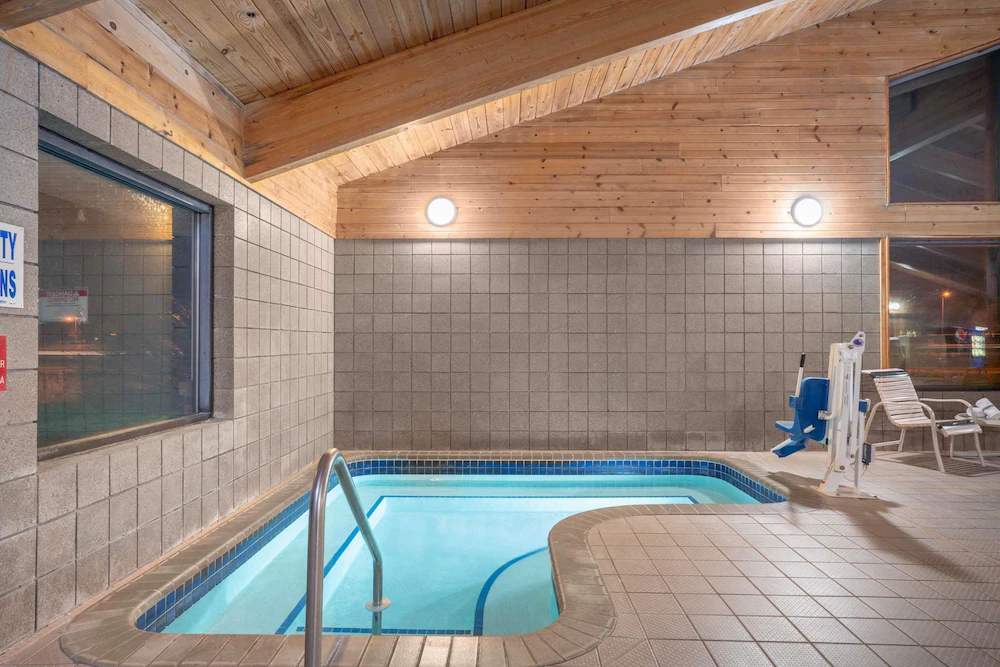 Baymont by Wyndham Lakeville
