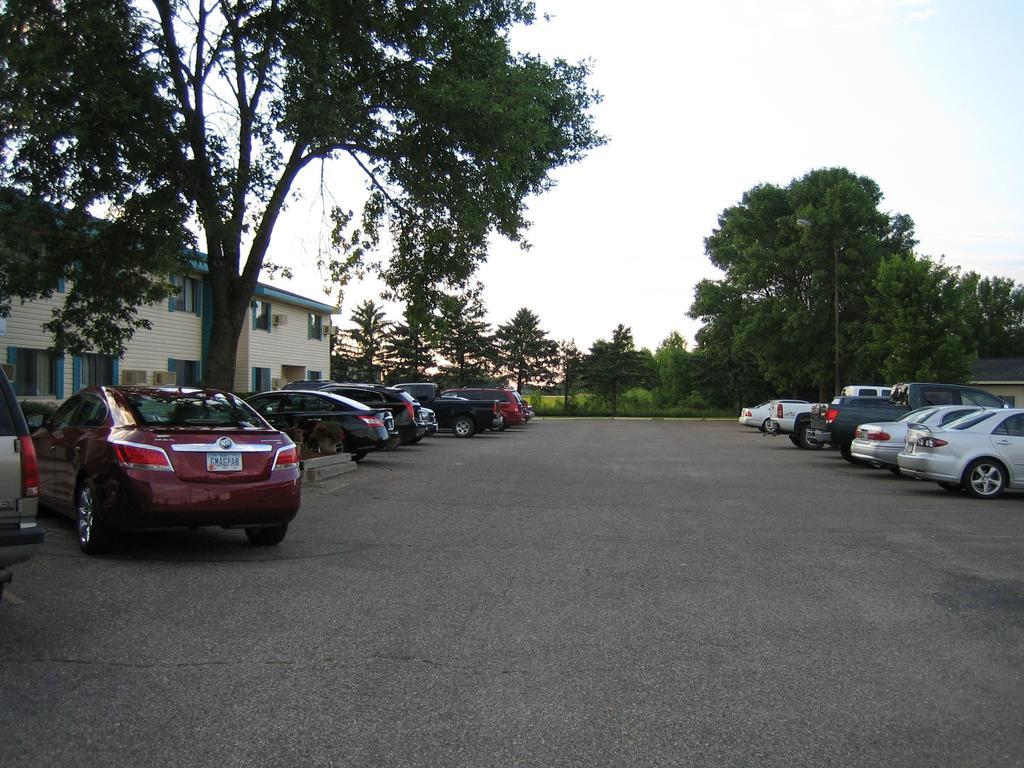 Knights Inn Litchfield Mn
