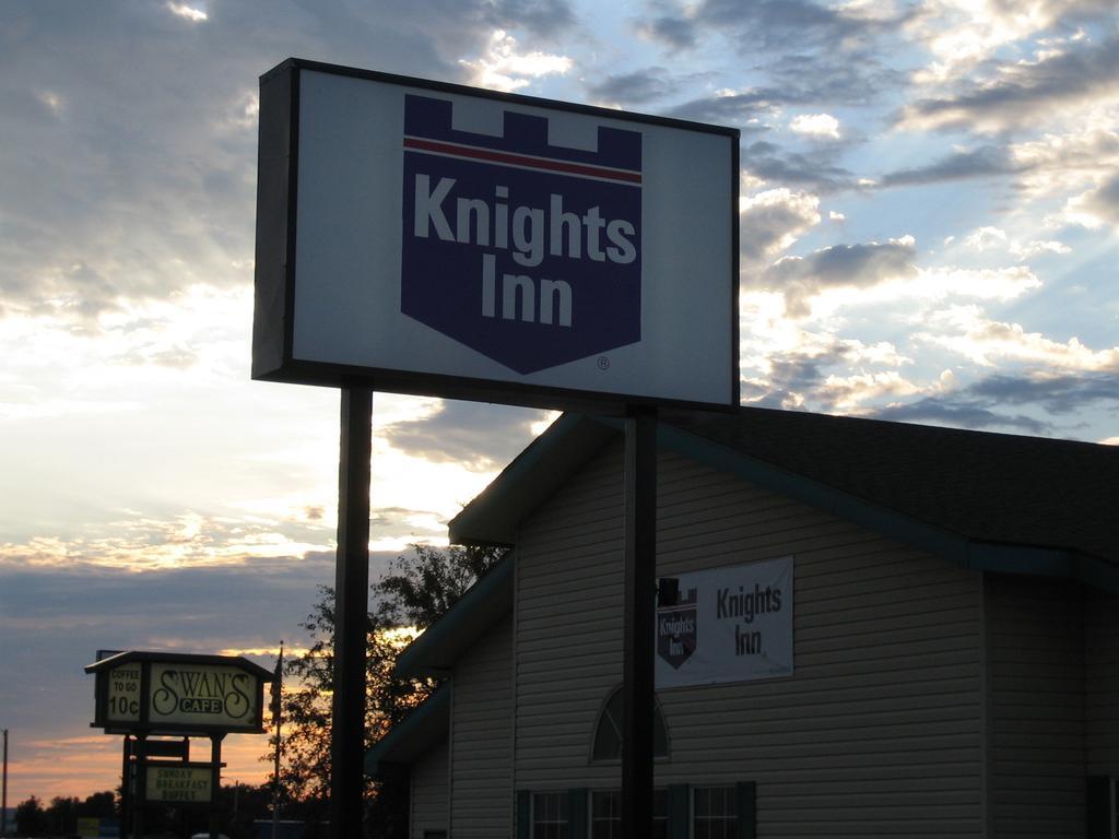 Knights Inn Litchfield Mn