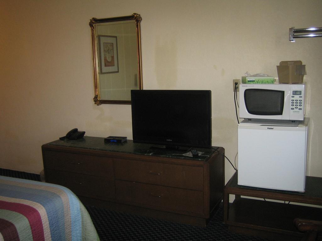 Knights Inn Litchfield Mn