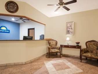 Days Inn By Wyndham Mankato