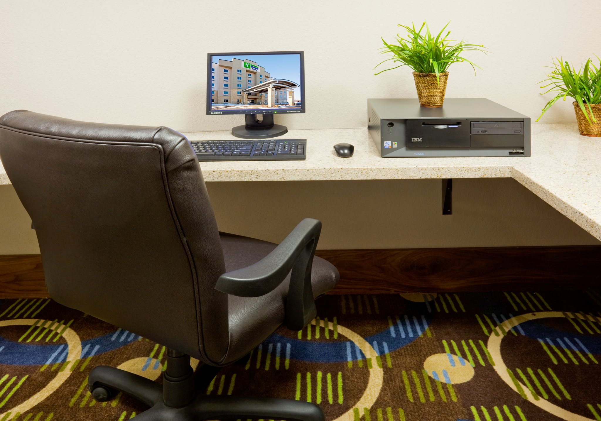 Holiday Inn Express Hotel & Suites Mankato East